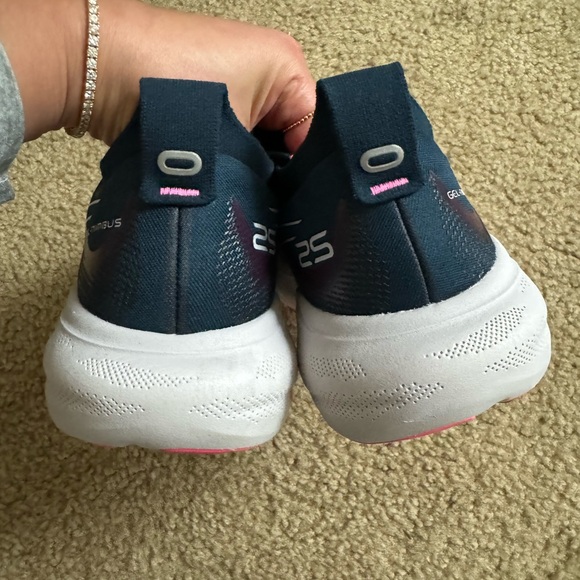 Basics Gel Nimbus 25 - Picture 6 of 11